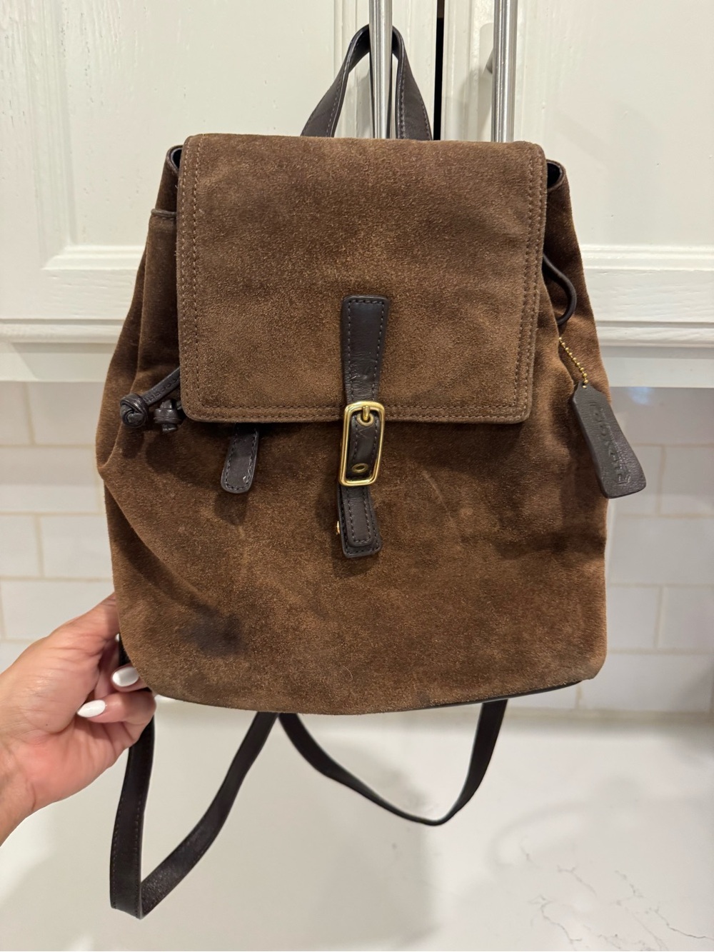 Vintage Coach Suede 9878 Leather Women's Drawstring Bucket Brown
Small Backpack - Picture 11 of 11